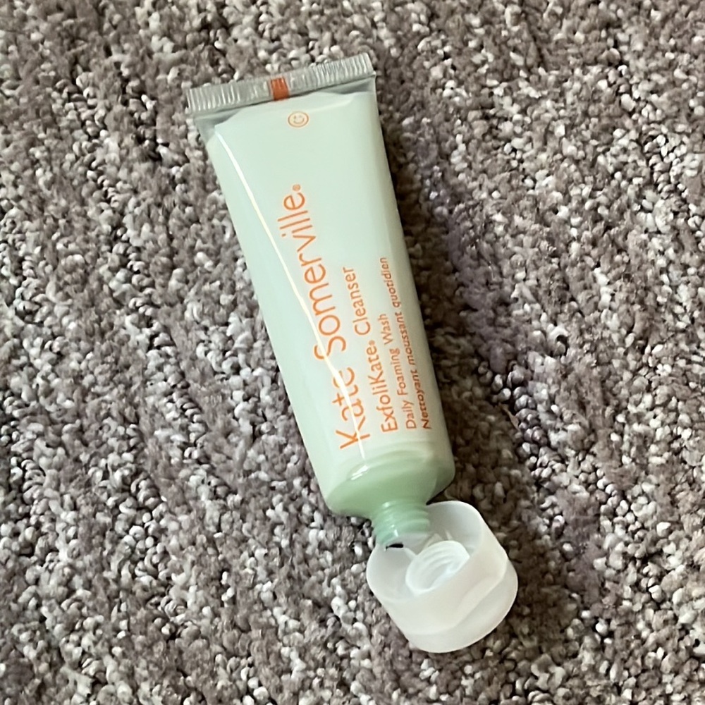 SOLD - 🌺5x$25- Kate Somerville Exfolicate Cleanser